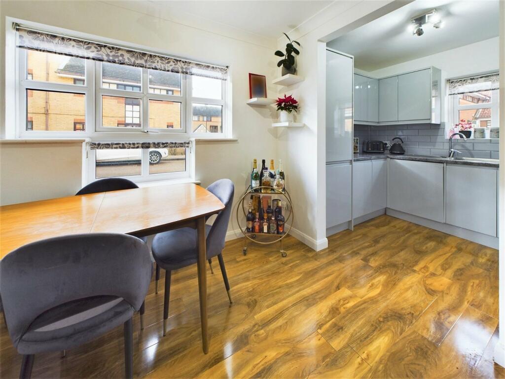 Additional property image - Emerald Quay, Shoreham Beach