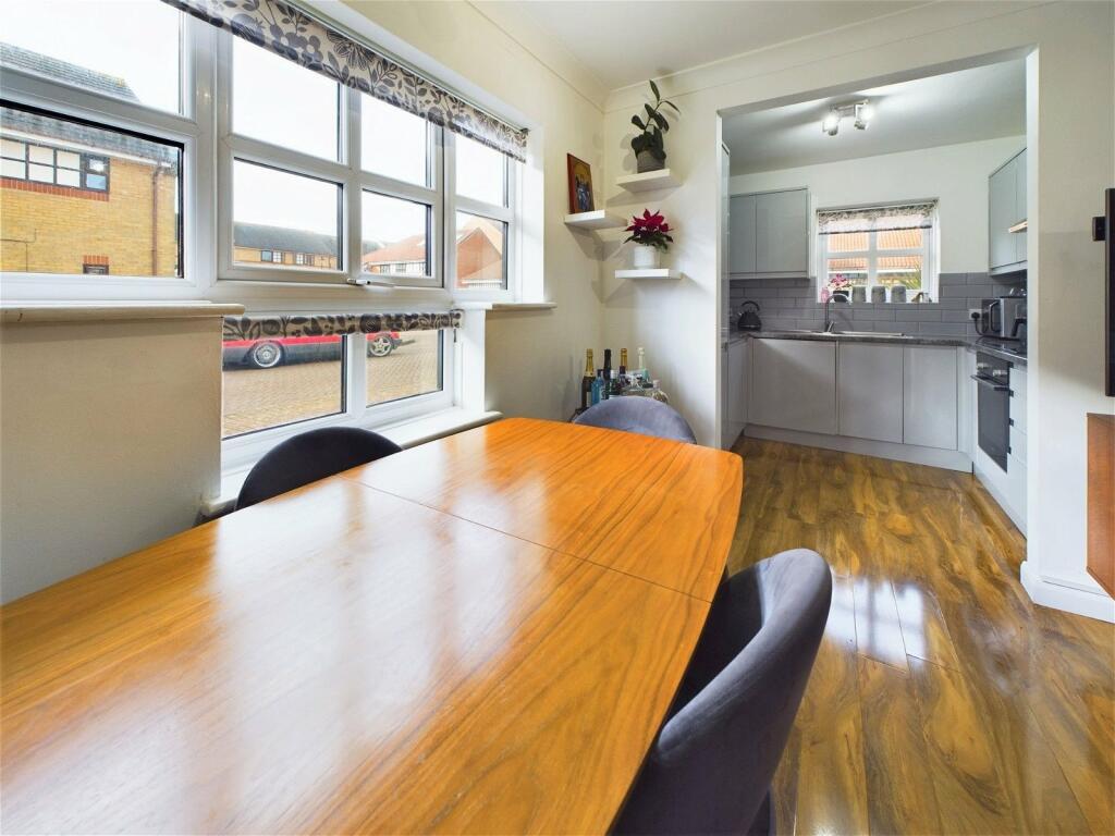 Additional property image - Emerald Quay, Shoreham Beach