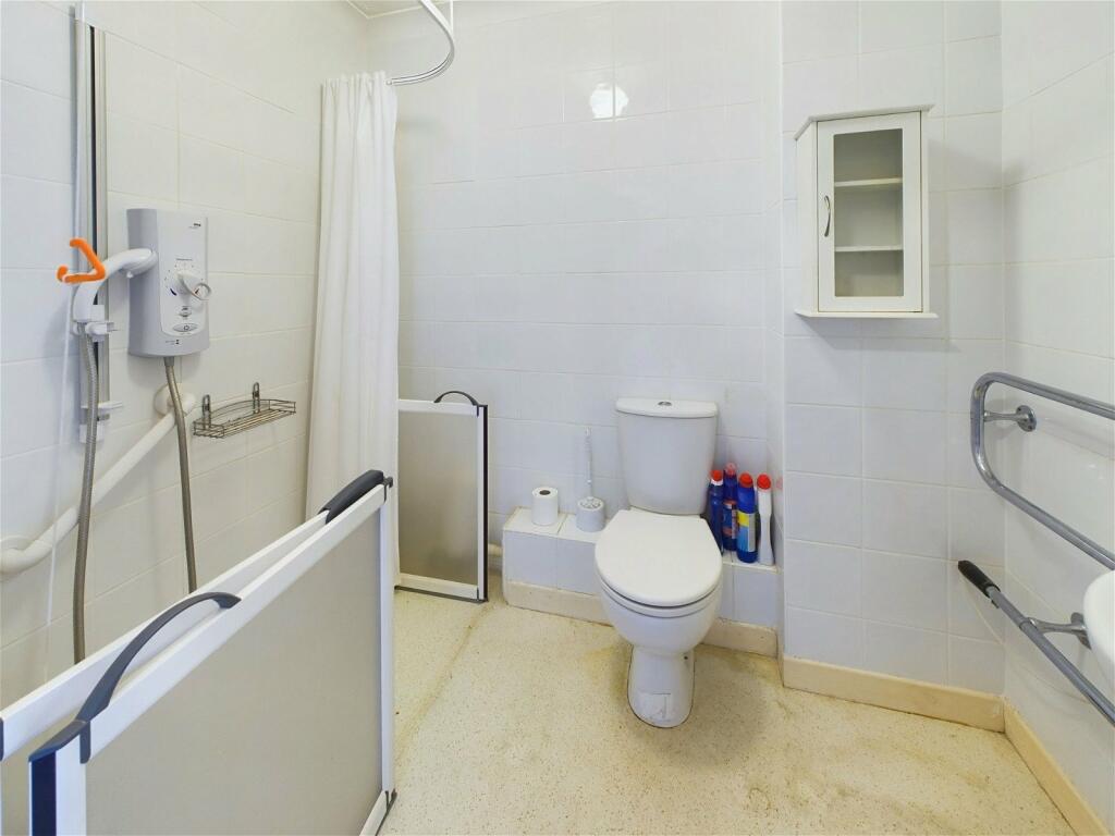 Additional property image - Buckingham Road, Shoreham by Sea