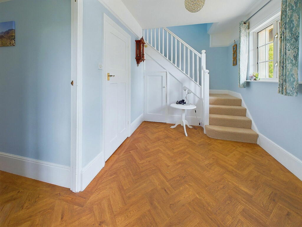 Additional property image - Windlesham Gardens, Shoreham-by-sea, West Sussex, BN43 5AD