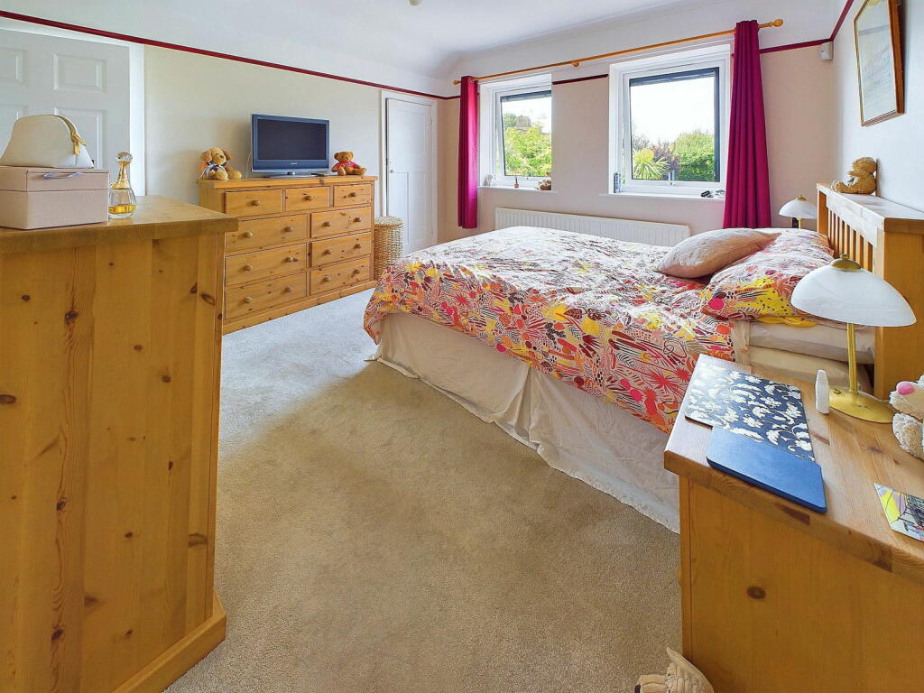 Additional property image - Windlesham Gardens, Shoreham-by-sea, West Sussex, BN43 5AD