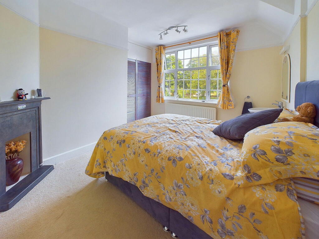 Additional property image - Windlesham Gardens, Shoreham-by-sea, West Sussex, BN43 5AD