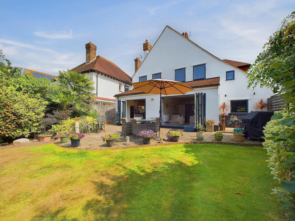 Additional property image - Windlesham Gardens, Shoreham-by-sea, West Sussex, BN43 5AD