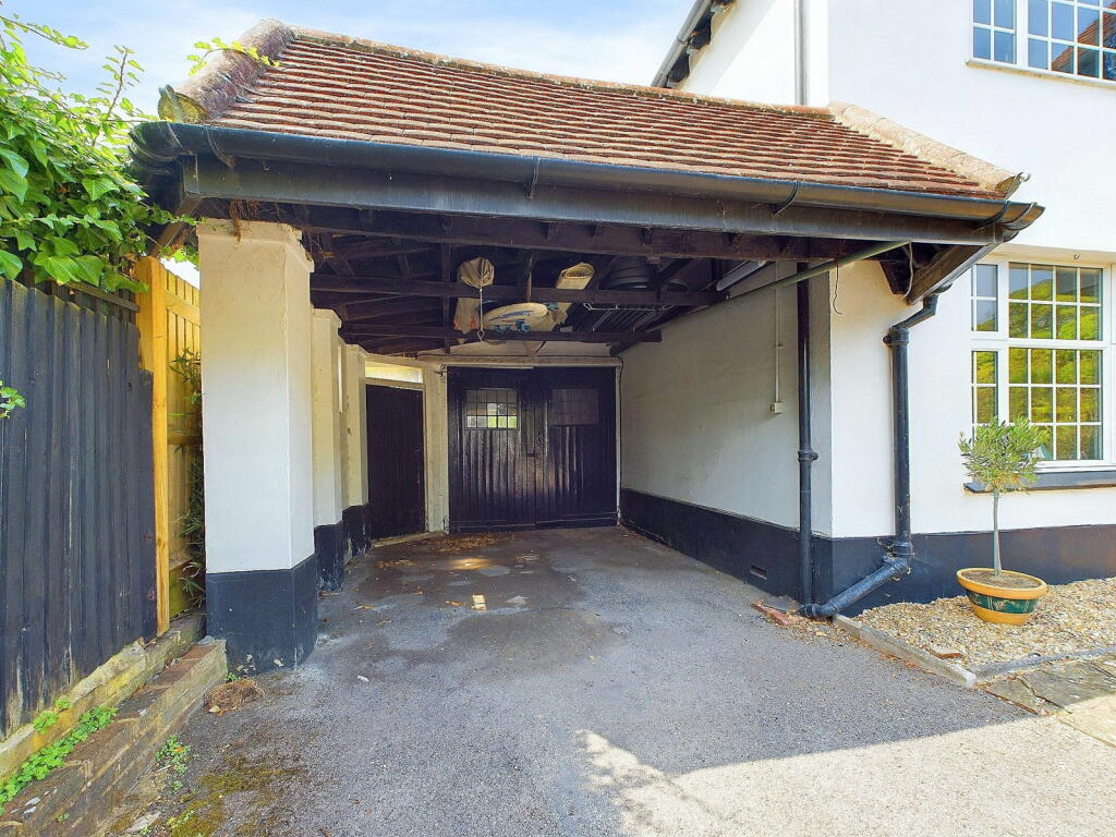 Additional property image - Windlesham Gardens, Shoreham-by-sea, West Sussex, BN43 5AD