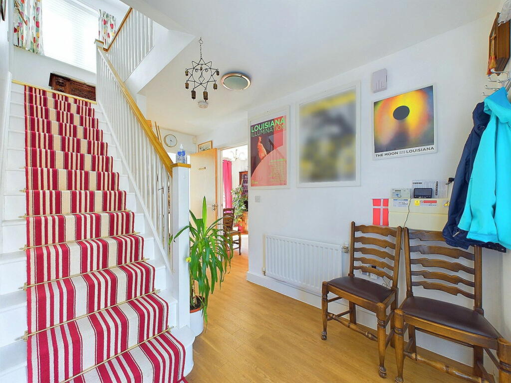 Additional property image - Rainbow Square, Shoreham by Sea