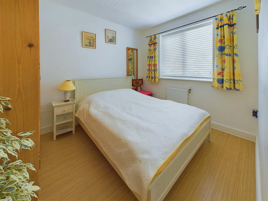 Additional property image - Rainbow Square, Shoreham by Sea