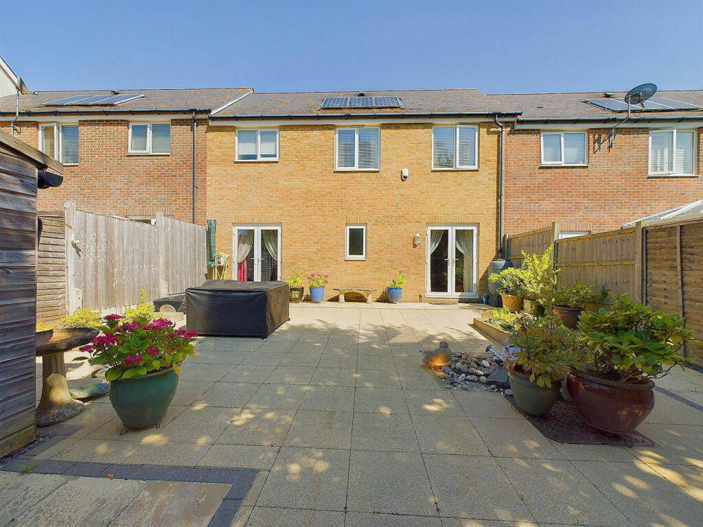 Additional property image - Rainbow Square, Shoreham by Sea