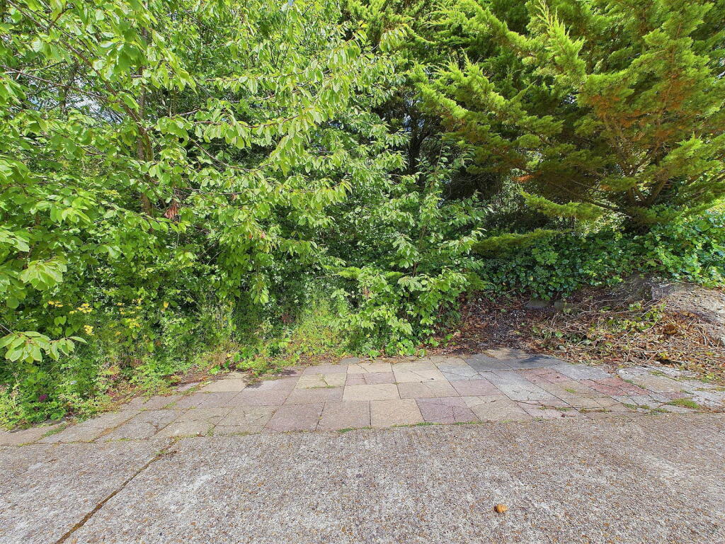 Additional property image - Slonk Hill Road, Shoreham by Sea