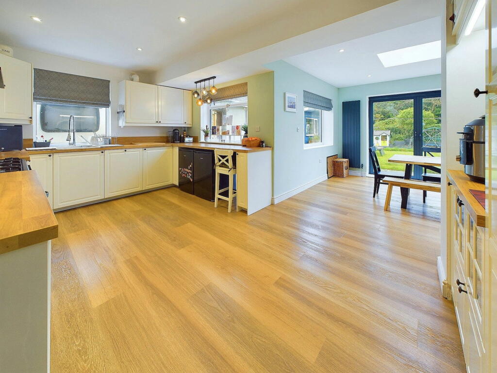 Additional property image - Hadrian Avenue, Southwick
