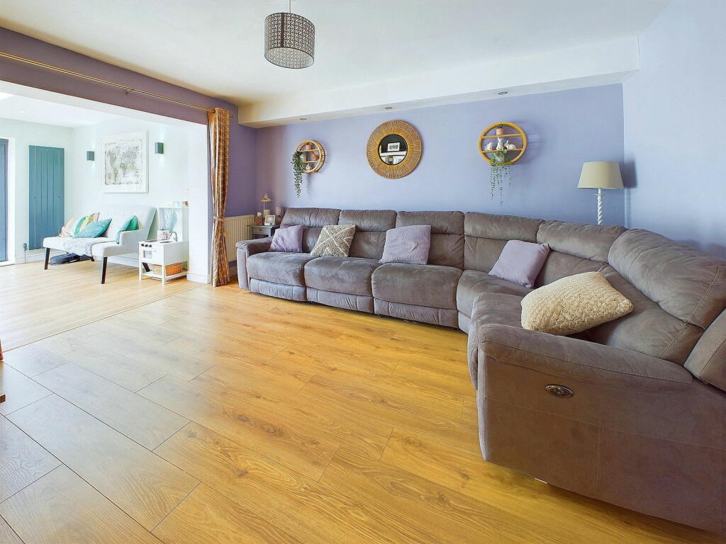 Additional property image - Hadrian Avenue, Southwick
