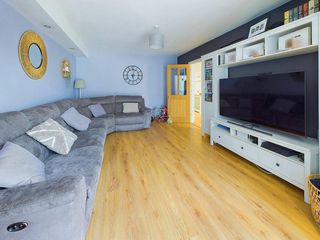 Additional property image - Hadrian Avenue, Southwick