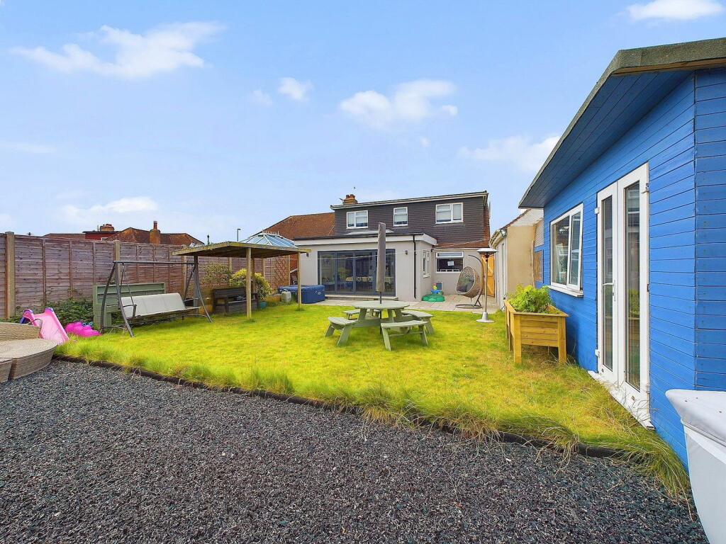 Additional property image - Hadrian Avenue, Southwick