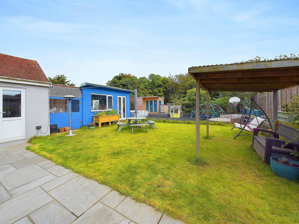 Additional property image - Hadrian Avenue, Southwick