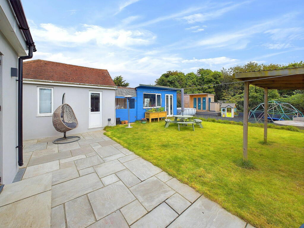 Additional property image - Hadrian Avenue, Southwick