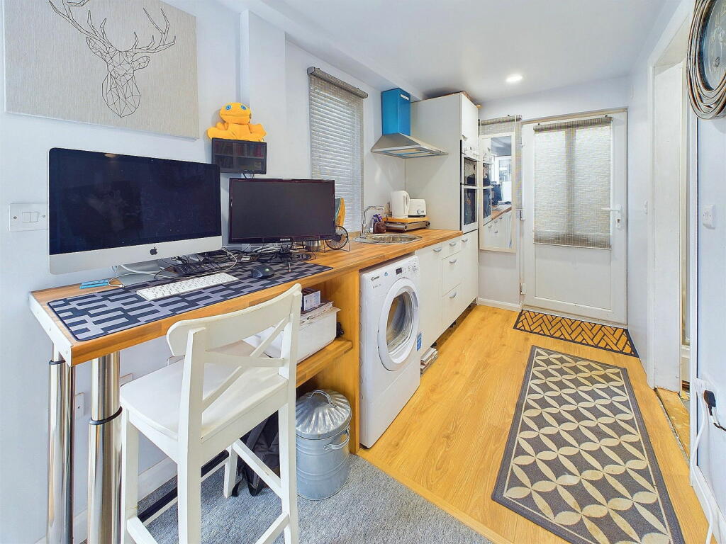 Additional property image - Hadrian Avenue, Southwick