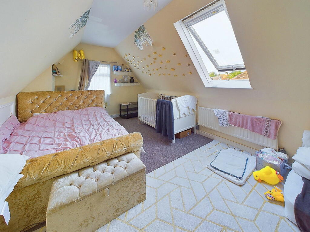 Additional property image - Rosslyn Road, Shoreham by Sea