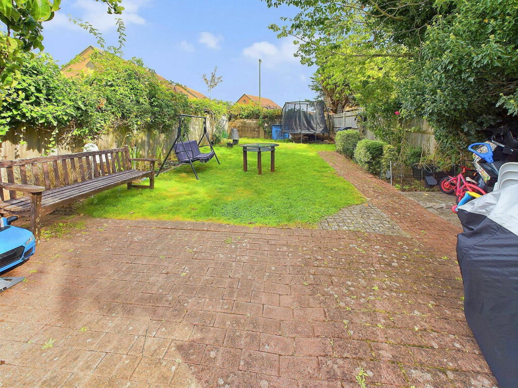 Additional property image - Rosslyn Road, Shoreham by Sea