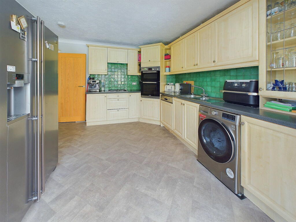 Additional property image - Sandown Road, Soutwick