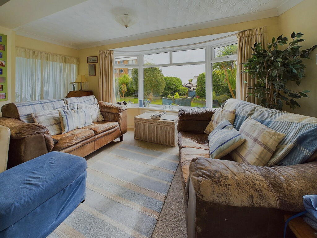 Additional property image - Shingle Road, Shoreham by Sea
