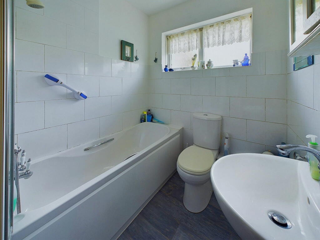 Additional property image - Shingle Road, Shoreham by Sea