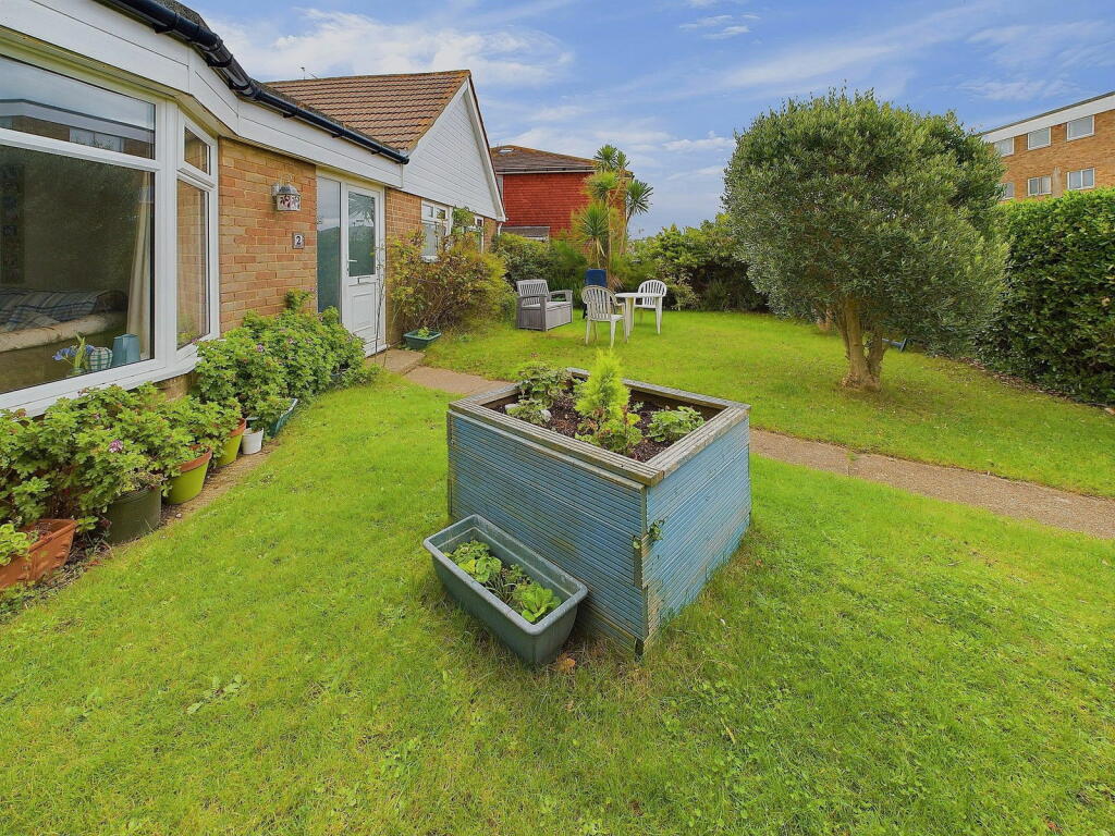Additional property image - Shingle Road, Shoreham by Sea