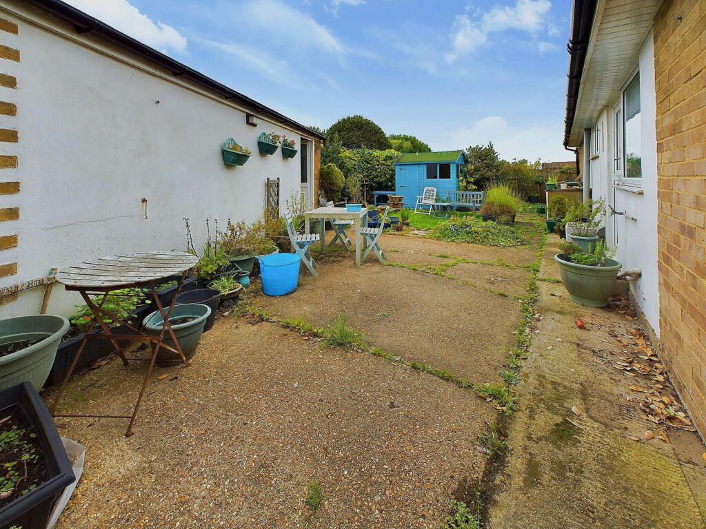 Additional property image - Shingle Road, Shoreham by Sea