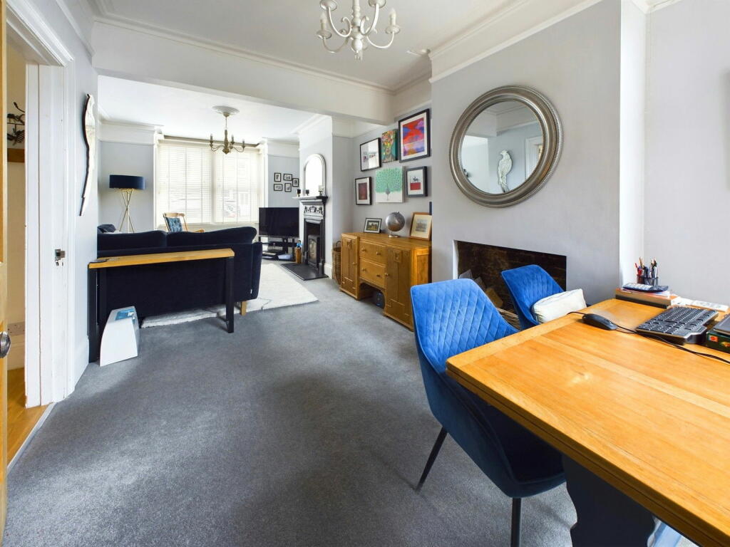 Additional property image - Gordon Road, Shoreham-by-Sea