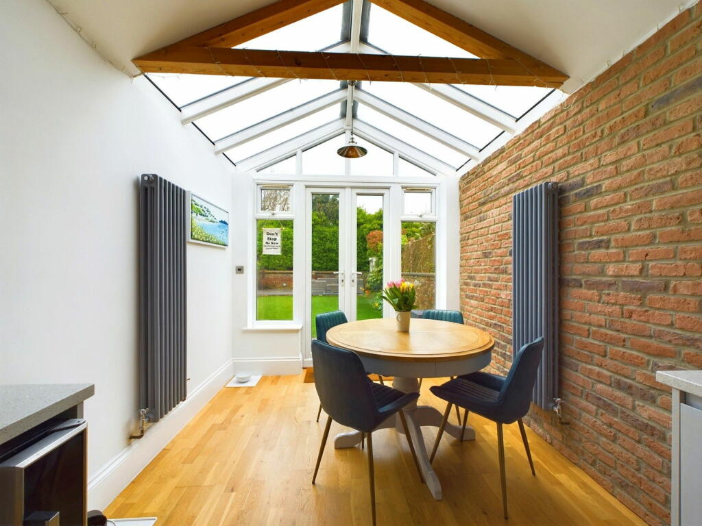 Additional property image - Gordon Road, Shoreham-by-Sea