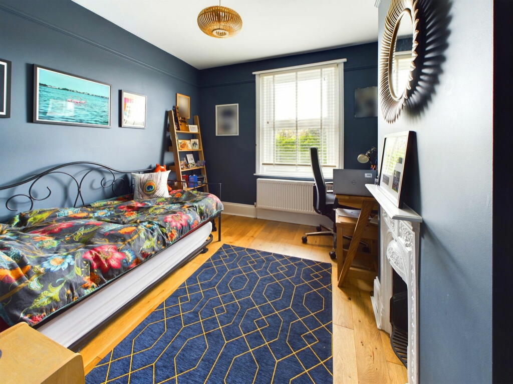 Additional property image - Gordon Road, Shoreham-by-Sea