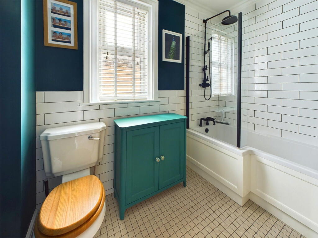 Additional property image - Gordon Road, Shoreham-by-Sea