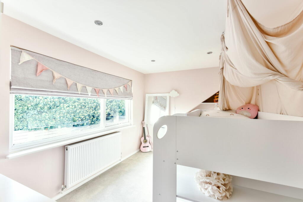 Additional property image - Mill Hill Close, Shoreham by Sea