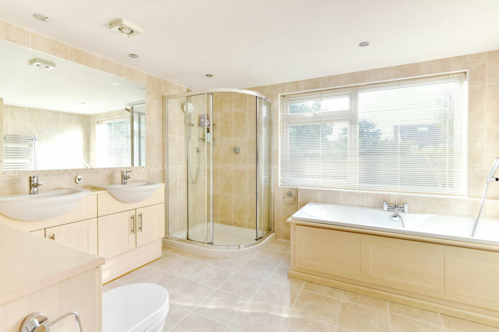 Additional property image - Mill Hill Close, Shoreham by Sea