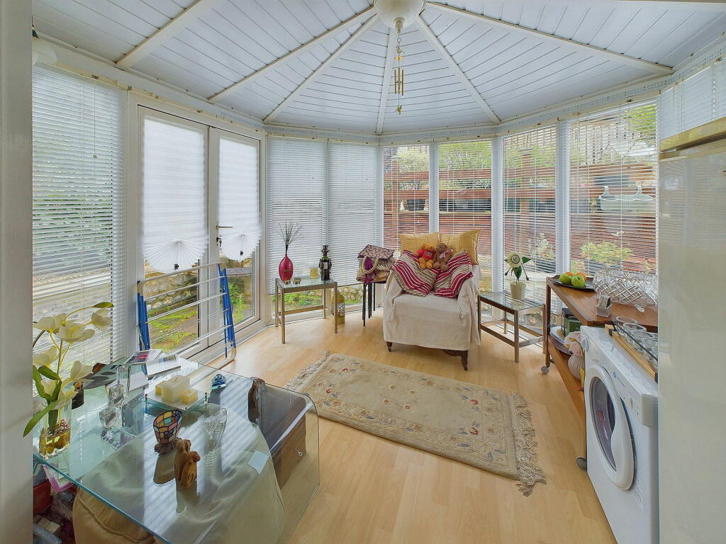 Additional property image - Amberley Close, Shoreham by Sea