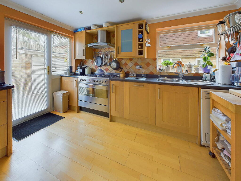 Additional property image - Amberley Close, Shoreham by Sea