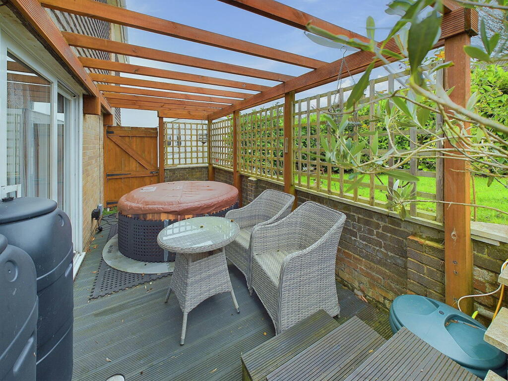 Additional property image - Amberley Close, Shoreham by Sea