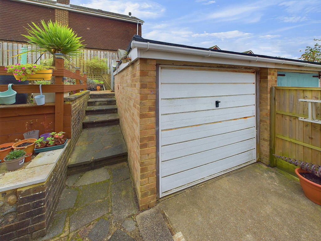 Additional property image - Amberley Close, Shoreham by Sea