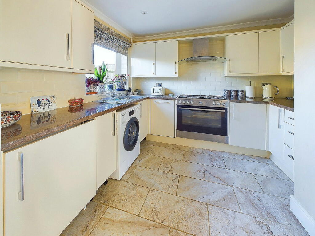Additional property image - Southview Close, Southwick