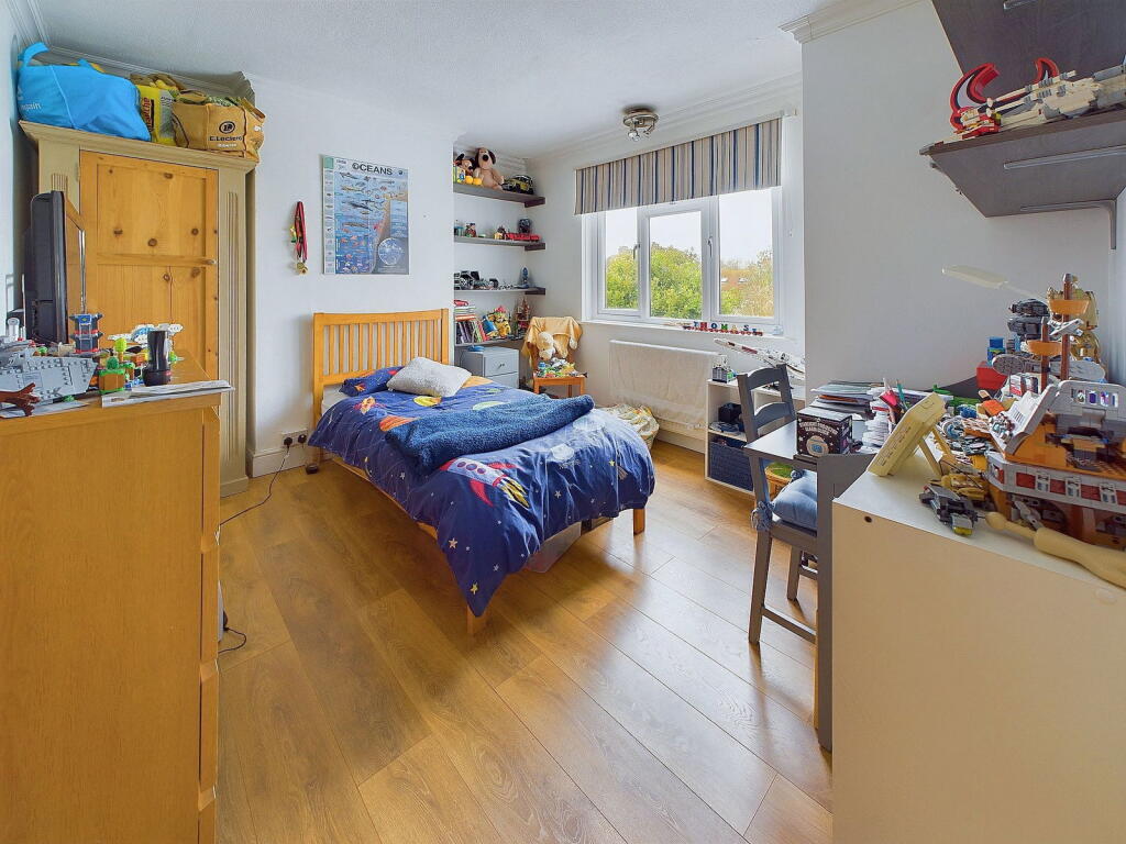 Additional property image - The Crescent, Southwick