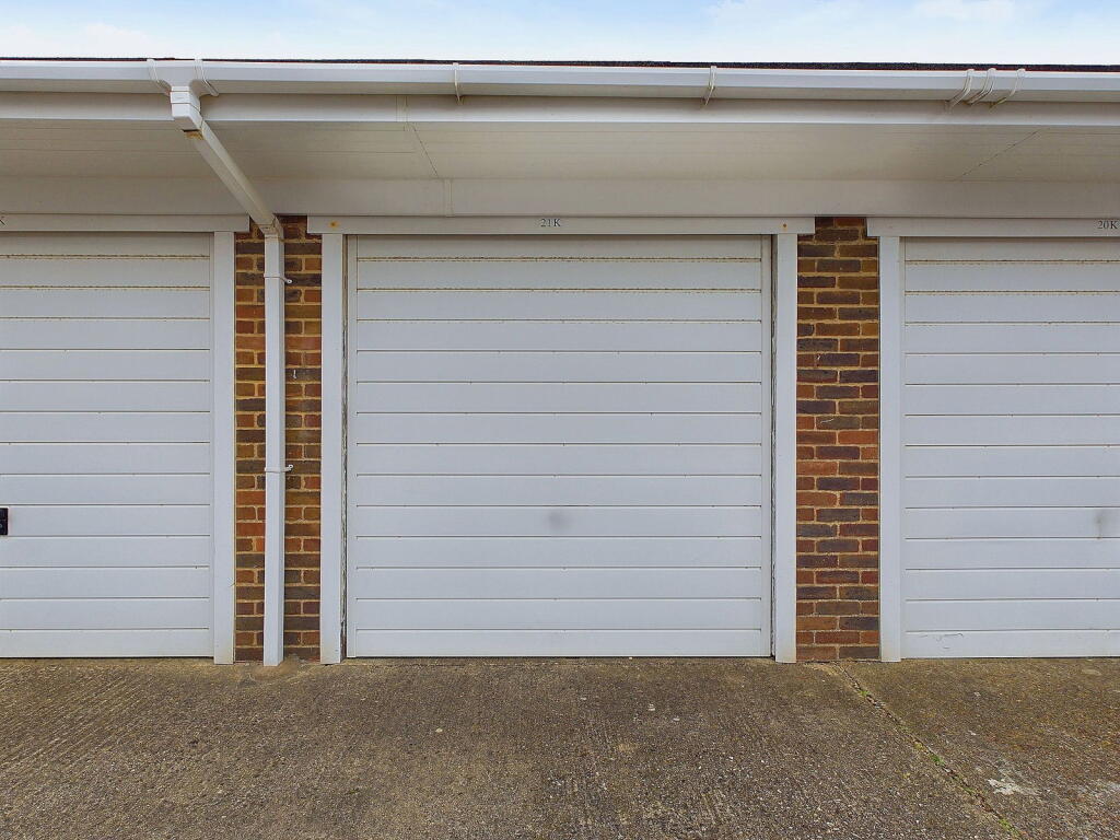 Additional property image - Beach Green, Shoreham by Sea