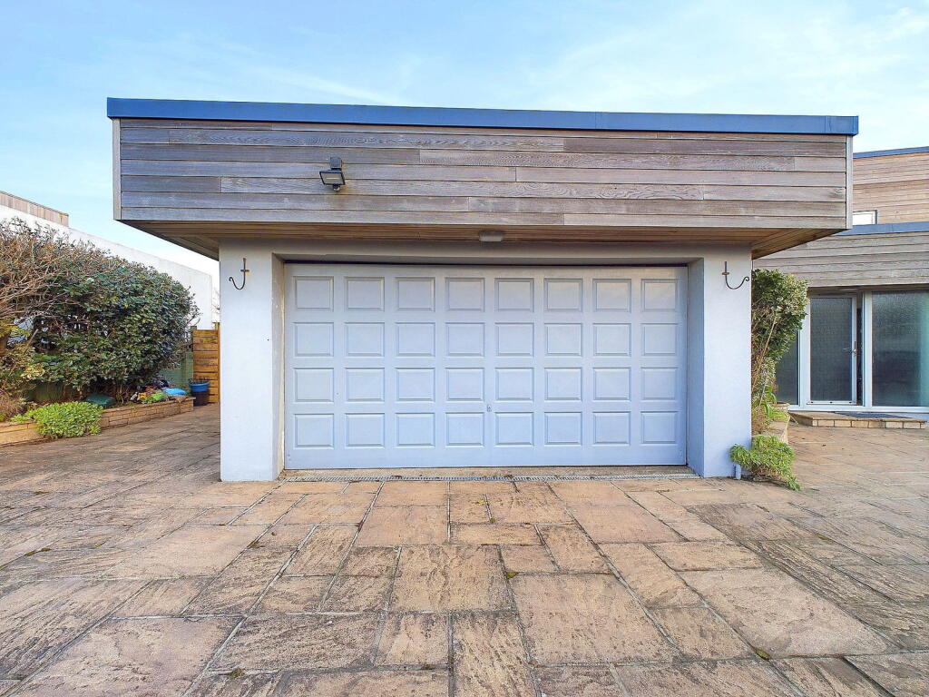Additional property image - Old Fort Road, Shoreham by Sea