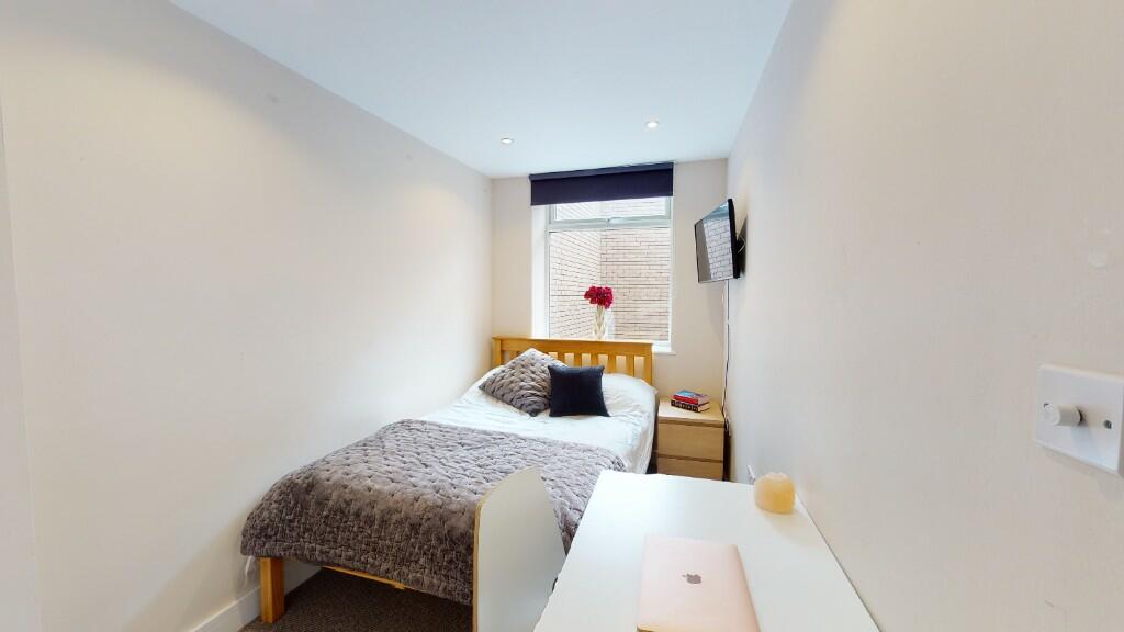 Additional property image - Whiteladies Road, Bristol, BS8