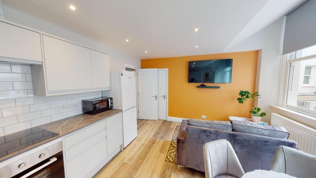 Additional property image - St. Nicholas Street, Bristol, BS1