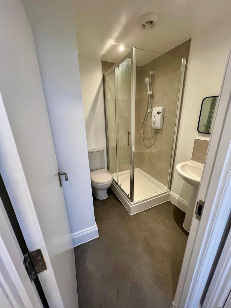 Additional property image - Pitville Place, Bristol, BS6
