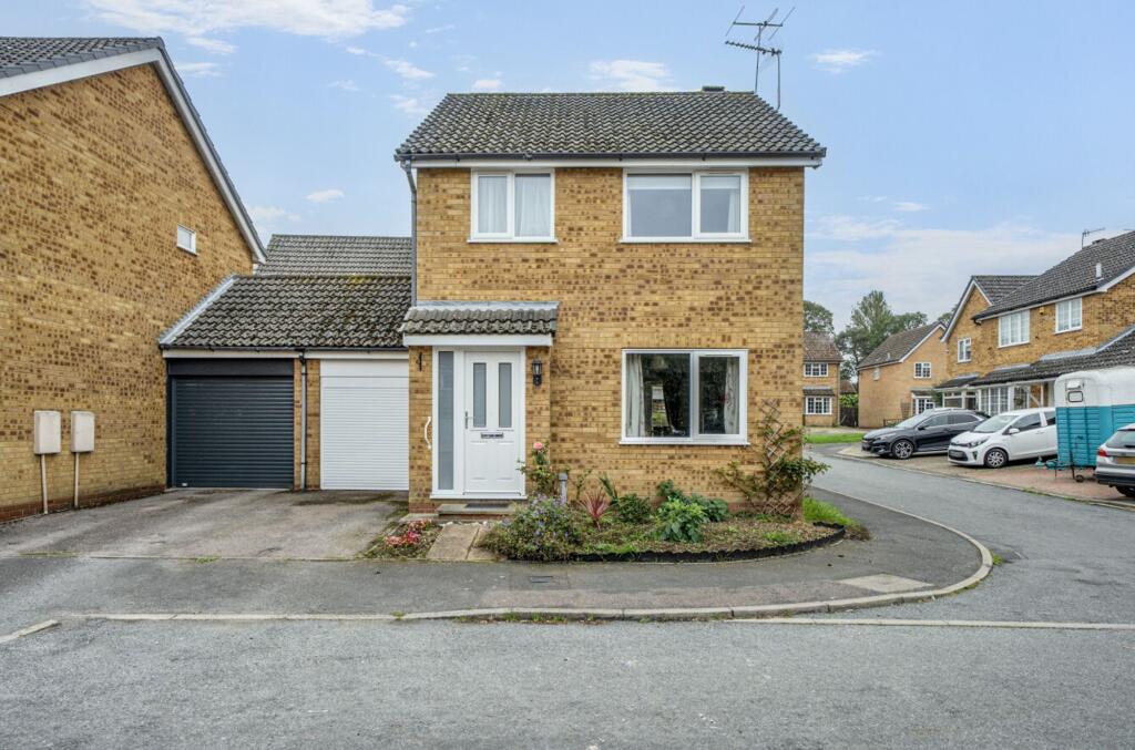 Main image of property: Canons Close, Thetford, IP24
