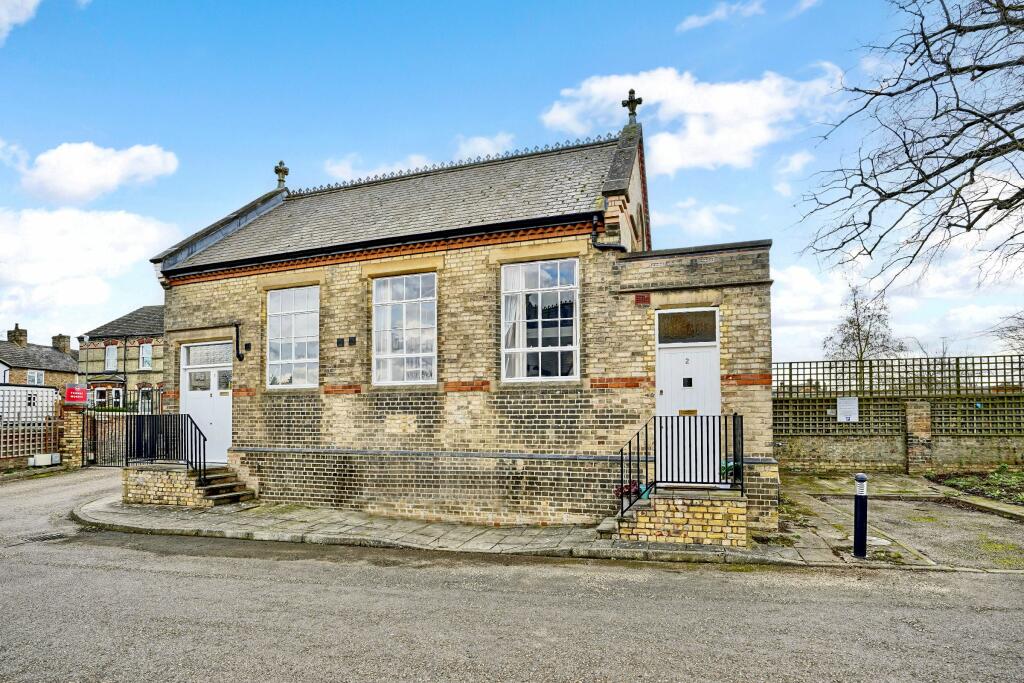 1 bedroom semidetached house for sale in Claremont Court, Rose Lane