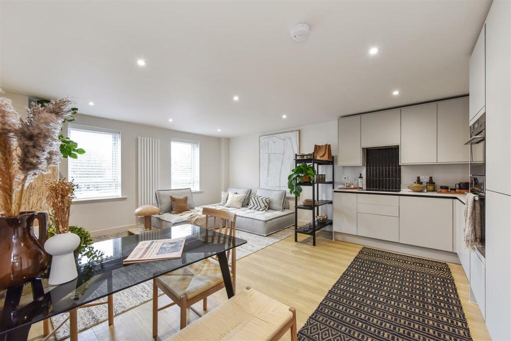 2 bedroom apartment for sale in Hyde Street, Winchester, SO23