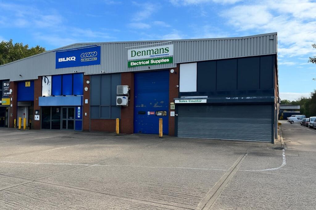 Main image of property: Unit 3 Trinity Industrial Estate, Millbrook Road West, Southampton, SO15 0LA