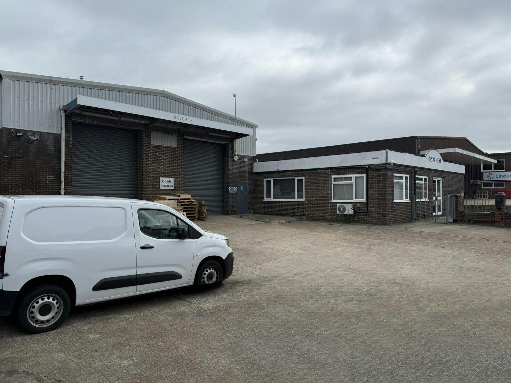 Main image of property: Unit 3 Mayflower Close, Chandlers Ford Industrial Estate, Eastleigh, SO53 4AR