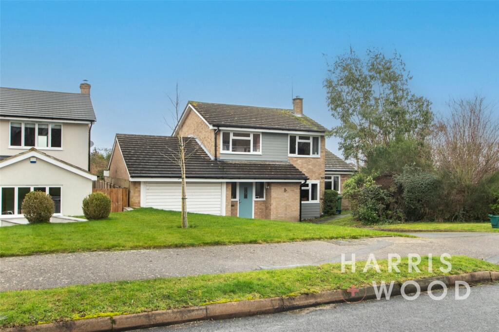 4 bedroom detached house for sale in Roots Lane, Wickham