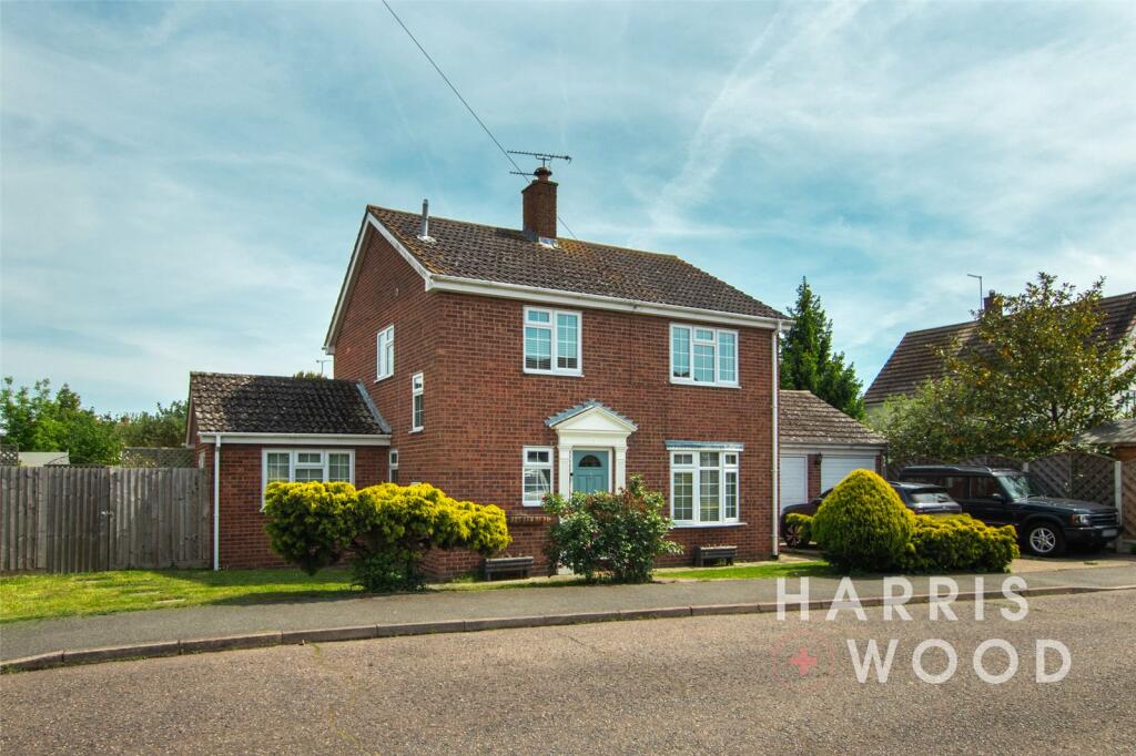 3 bedroom detached house for sale in Field View Drive, Little Totham